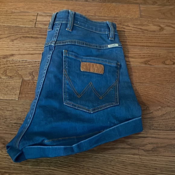 Vintage Wrangler pin up shorts - Picture 2 of 4